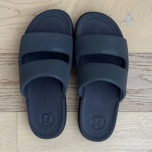 lululemon Women’s Restfeel Sandal (graphite grey)